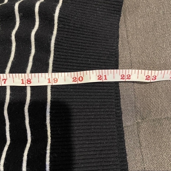 Black and White Striped Y2K Style Pullover Sweater - Picture 9 of 11